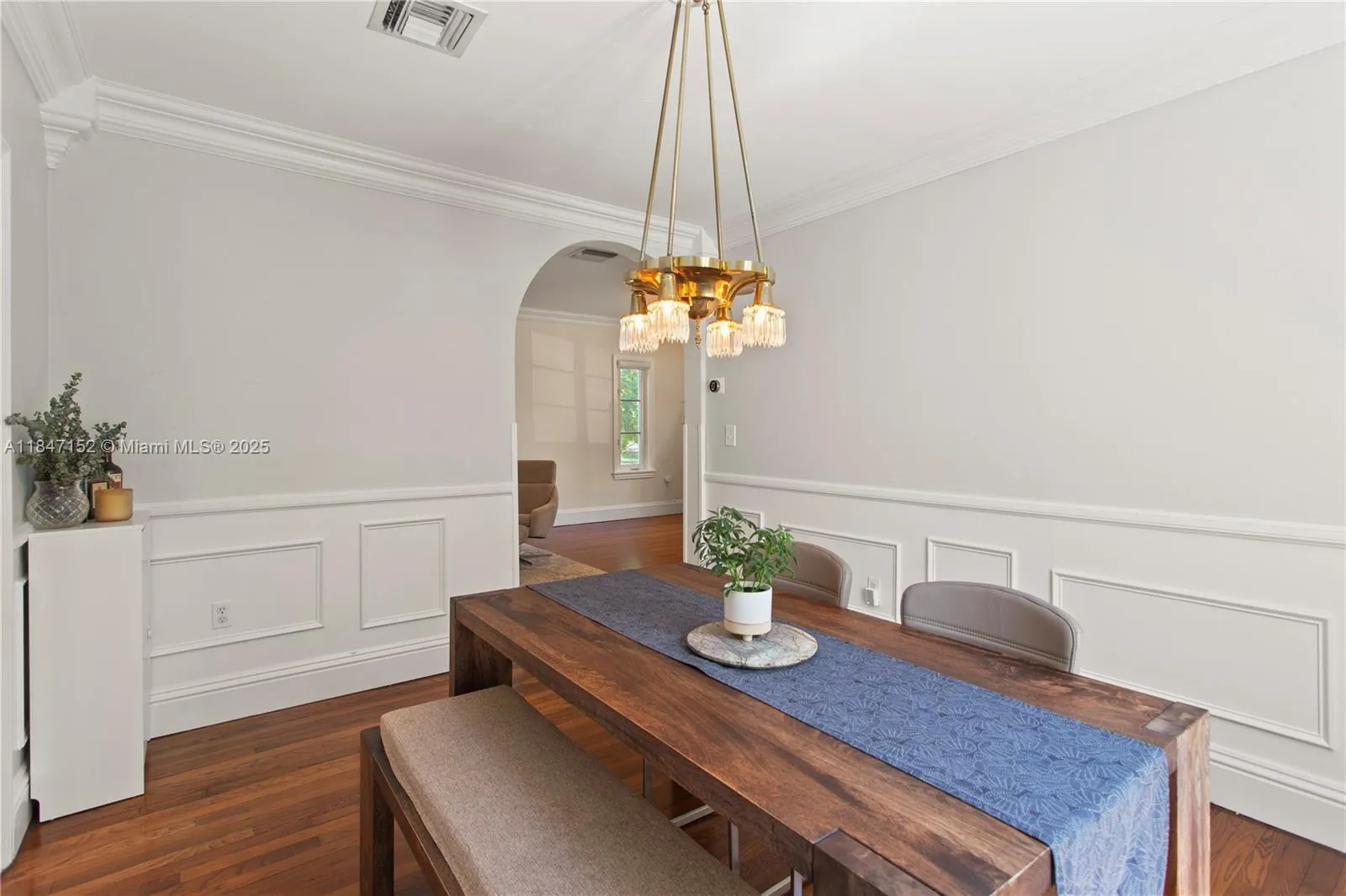 Coral Gables, Florida 33134, United States, 3 Bedrooms Bedrooms, ,3 BathroomsBathrooms,Residential,Active,178622