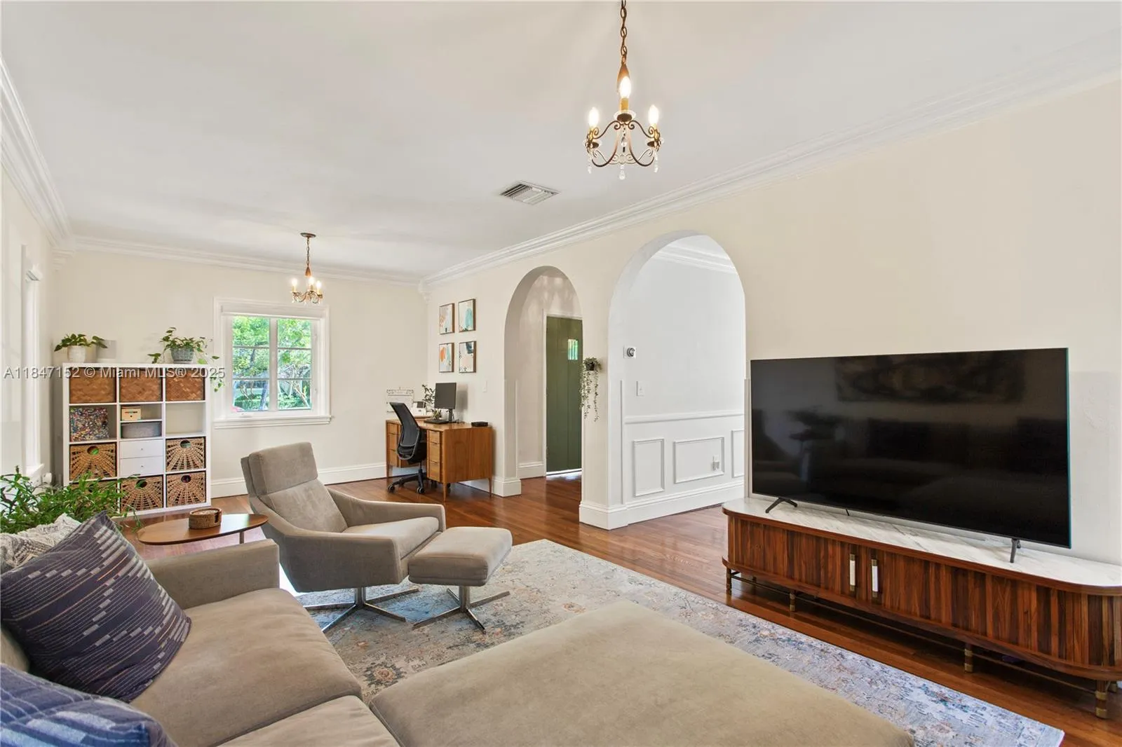 Coral Gables, Florida 33134, United States, 3 Bedrooms Bedrooms, ,3 BathroomsBathrooms,Residential,Active,178622