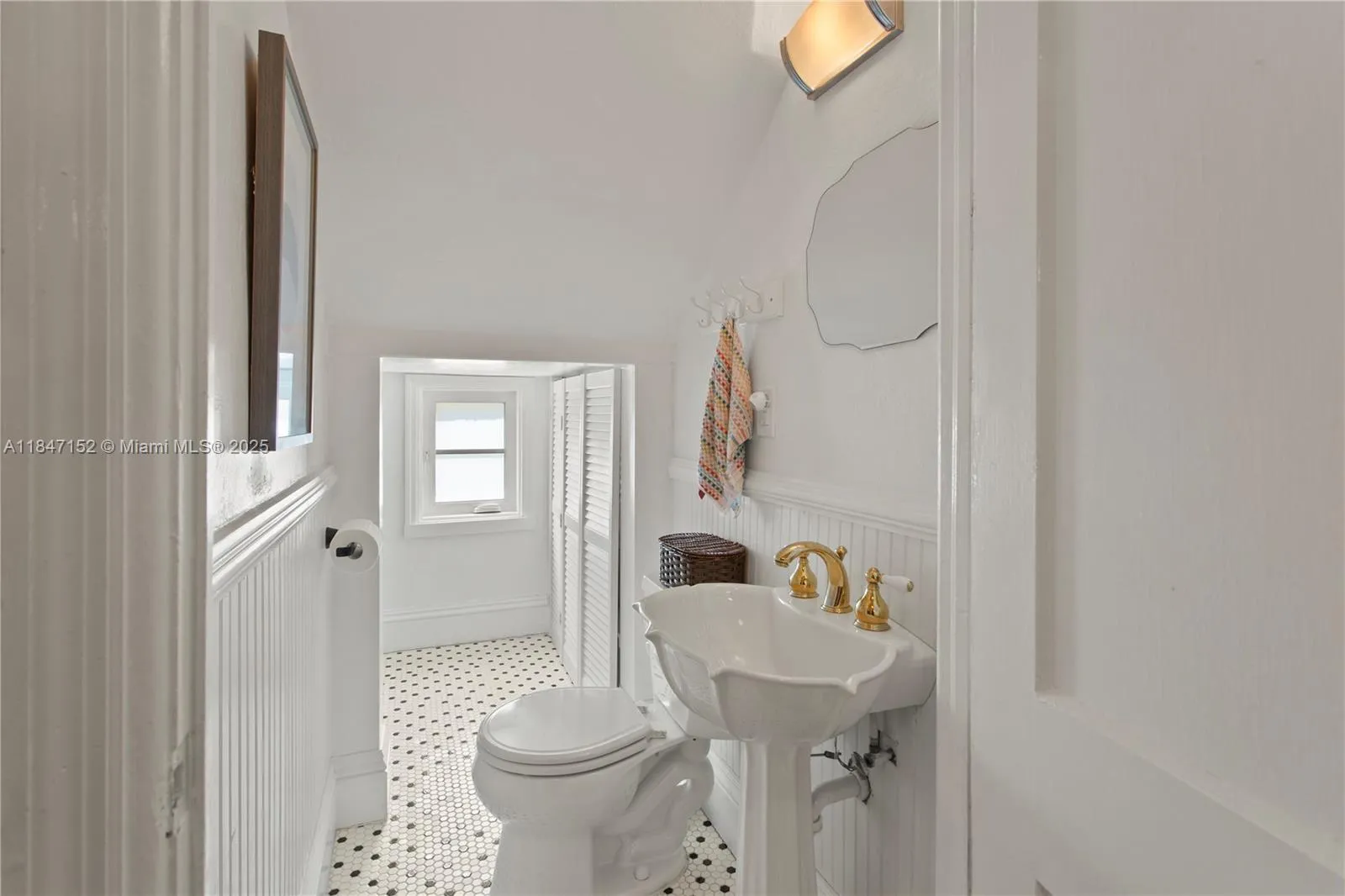 Coral Gables, Florida 33134, United States, 3 Bedrooms Bedrooms, ,3 BathroomsBathrooms,Residential,Active,178622