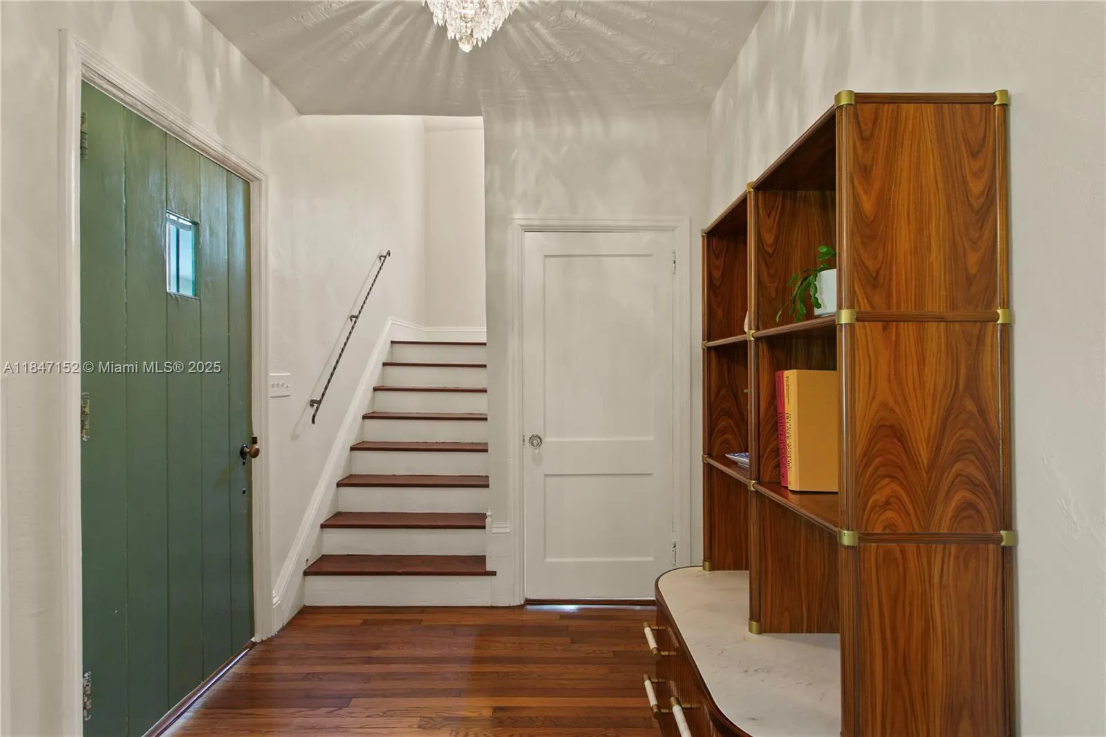 Coral Gables, Florida 33134, United States, 3 Bedrooms Bedrooms, ,3 BathroomsBathrooms,Residential,Active,178622