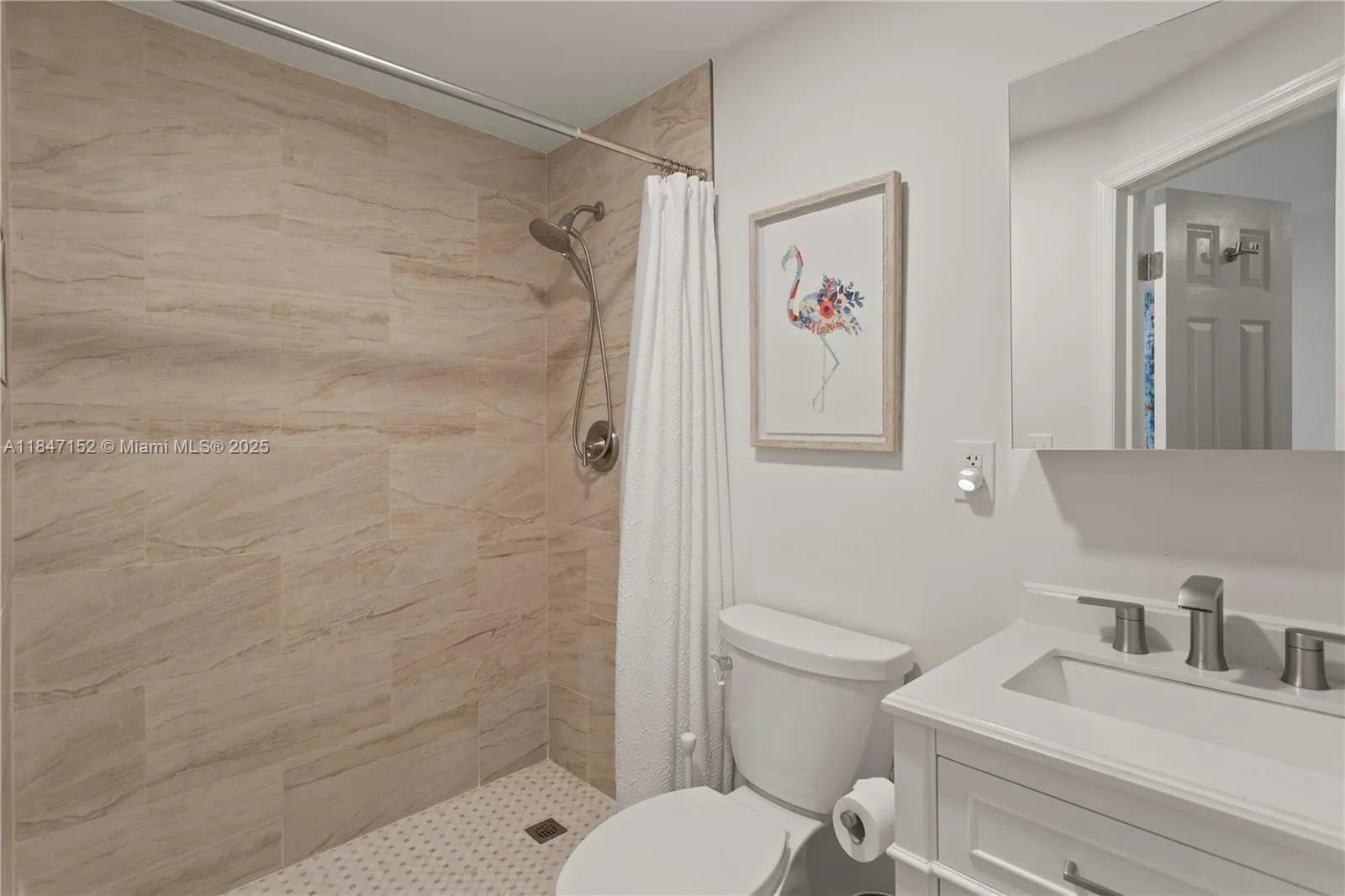 Coral Gables, Florida 33134, United States, 3 Bedrooms Bedrooms, ,3 BathroomsBathrooms,Residential,Active,178622