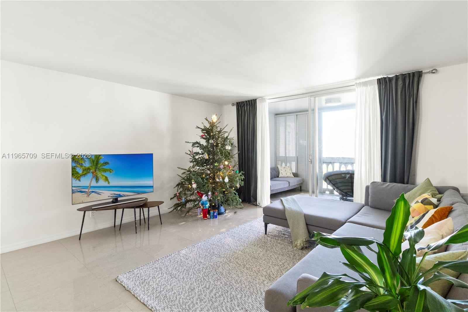 MEADOWBROOK TOWERS CONDO - Residential