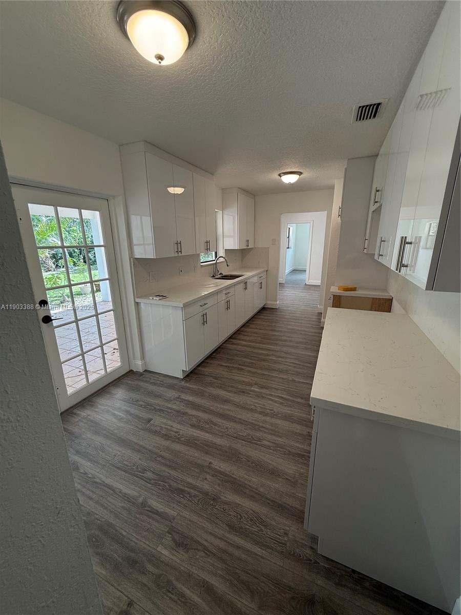 WALDIN PARK ESTATES - Residential Lease