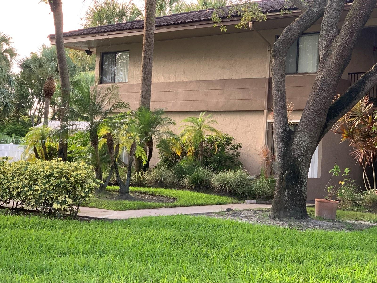 KINGSPORT ESTATES CONDO - Residential