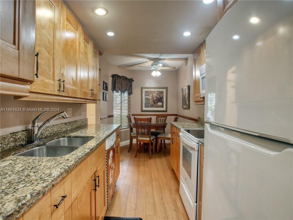 KINGSPORT ESTATES CONDO - Residential