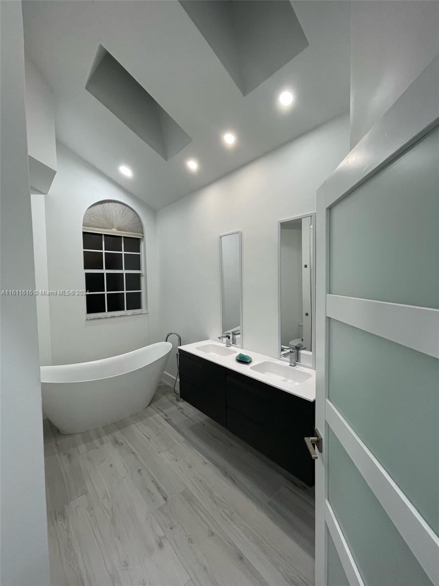 BANYANS OF ARVIDA COUNTRY - Residential Lease
