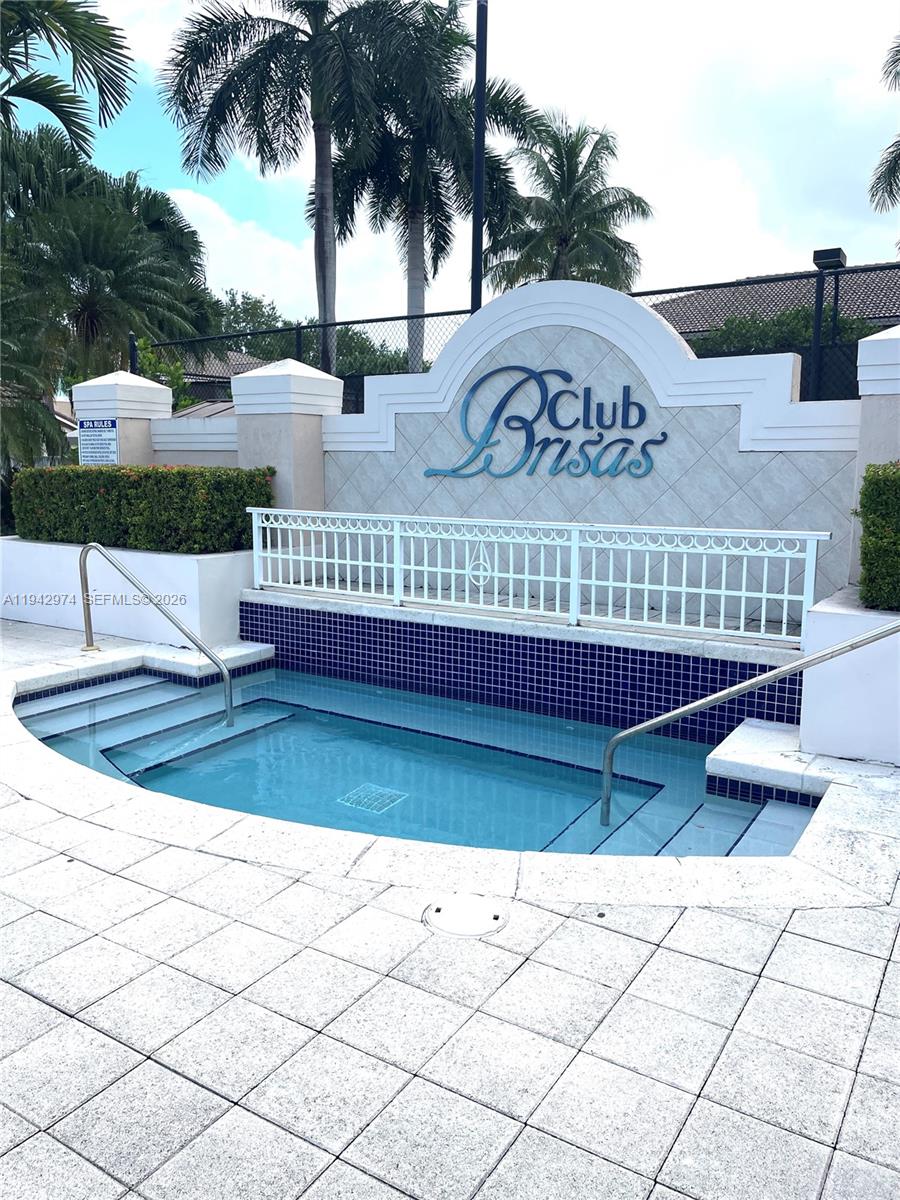 LAS BRISAS AT DORAL CONDO - Residential