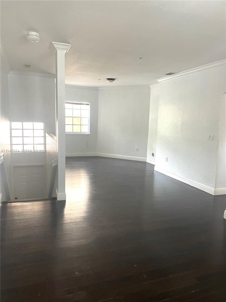 LAS BRISAS AT DORAL CONDO - Residential