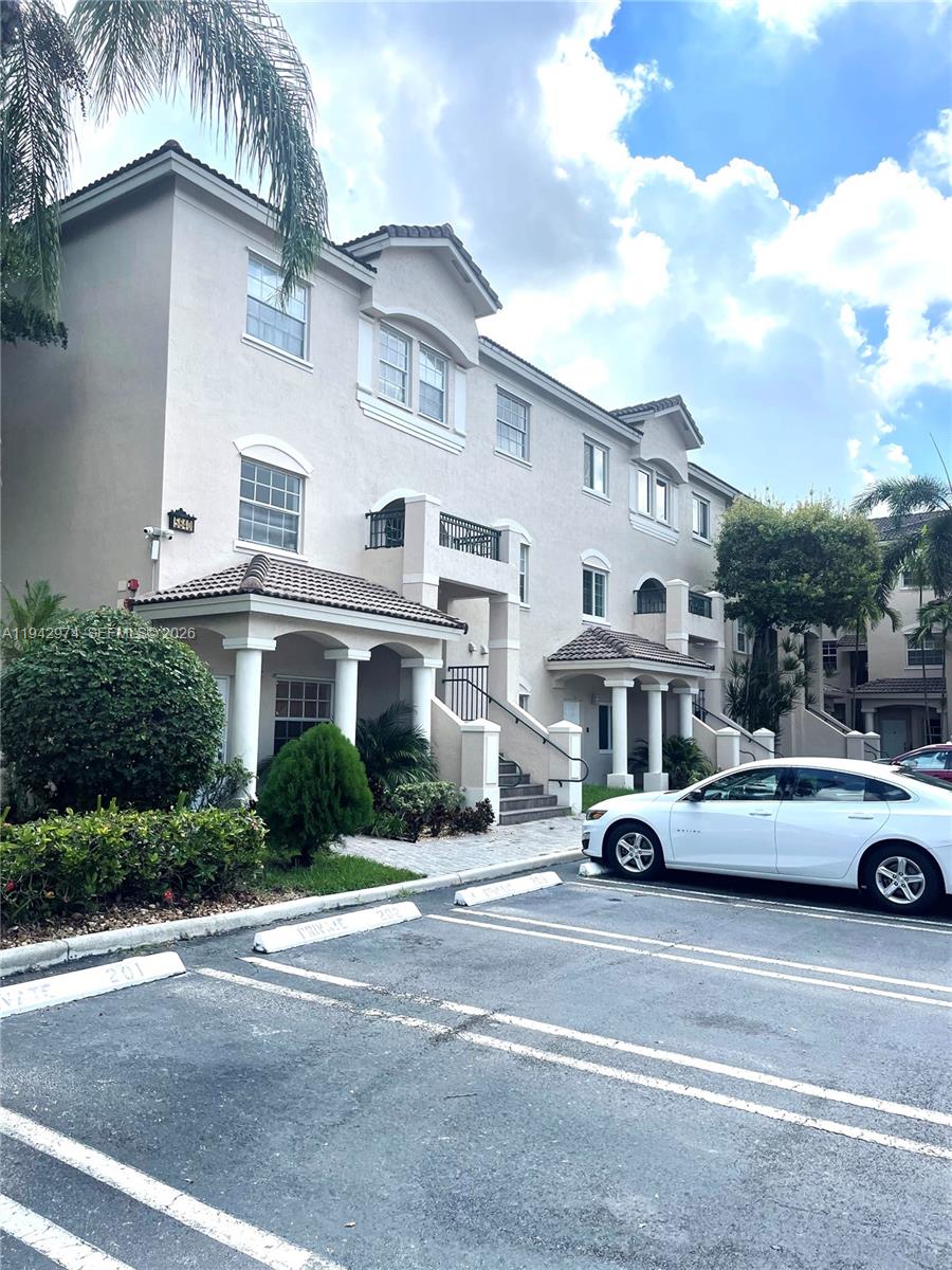 LAS BRISAS AT DORAL CONDO - Residential