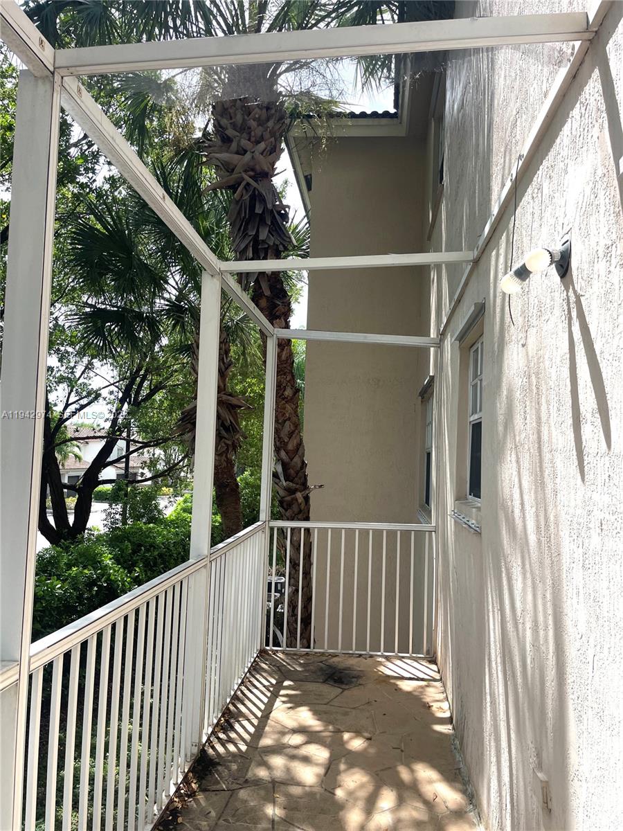 LAS BRISAS AT DORAL CONDO - Residential