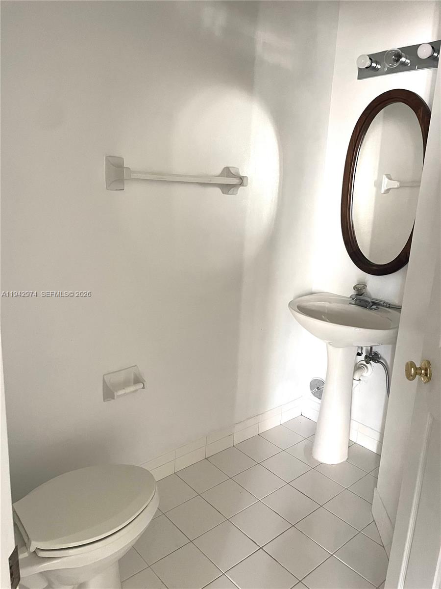 LAS BRISAS AT DORAL CONDO - Residential