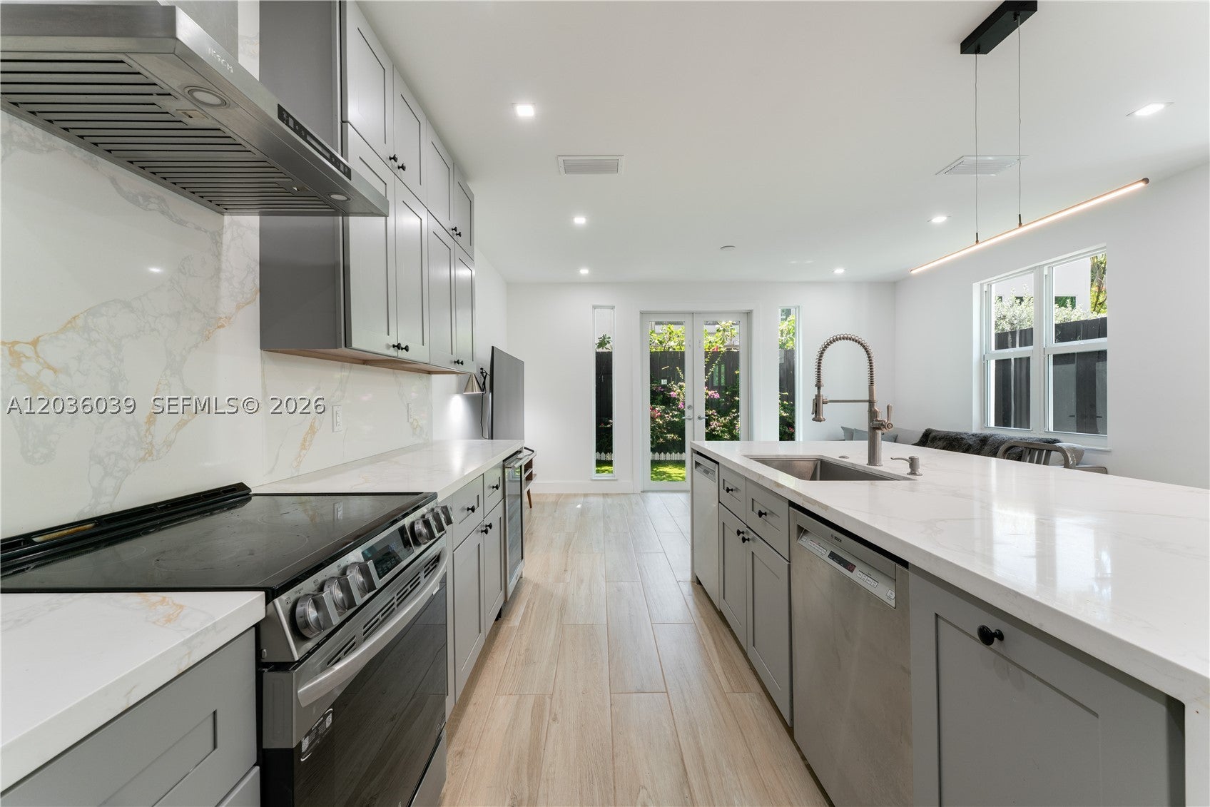 3125 Paola Dr 15