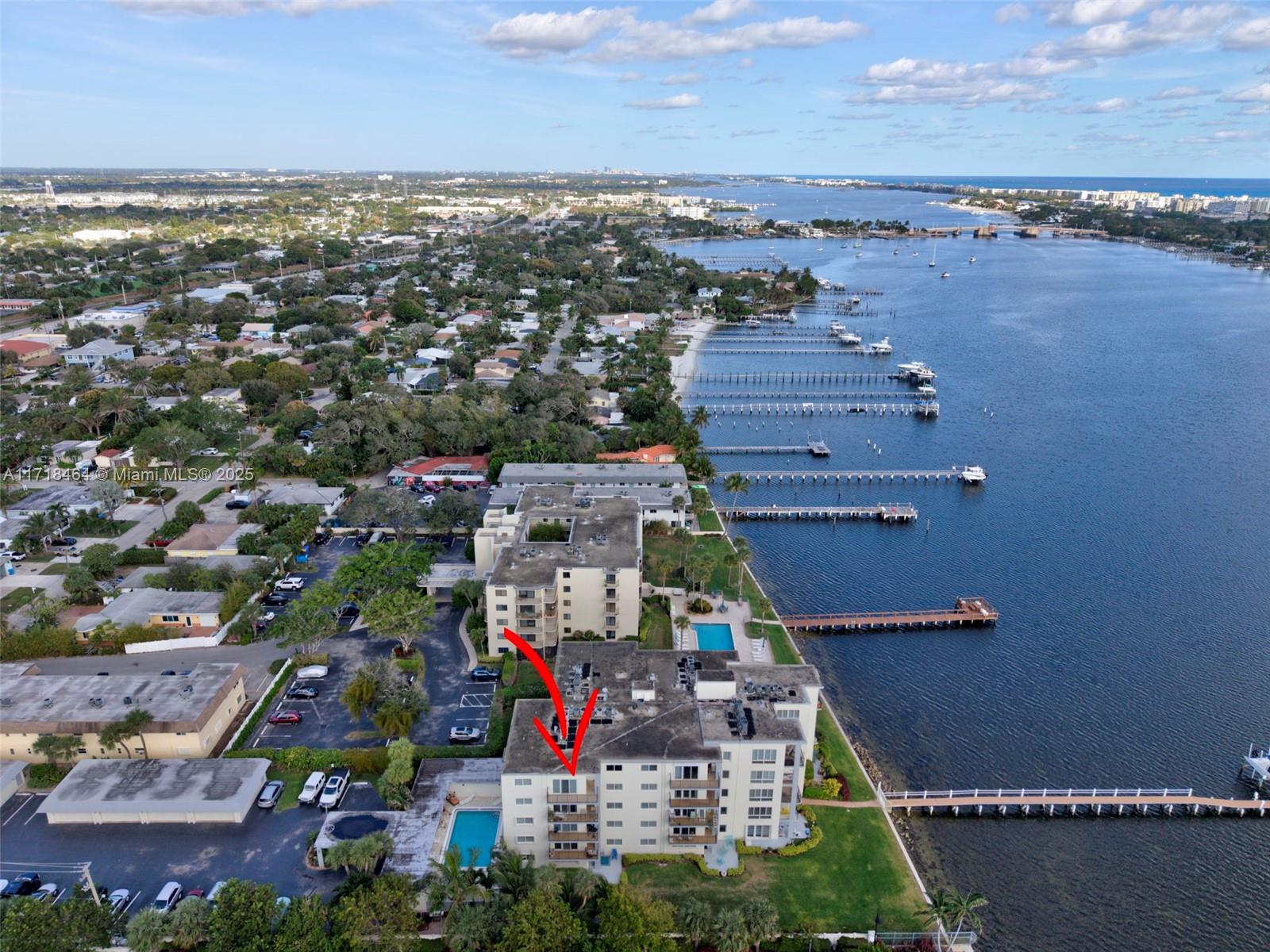 JAMES PLACE CONDO - Residential