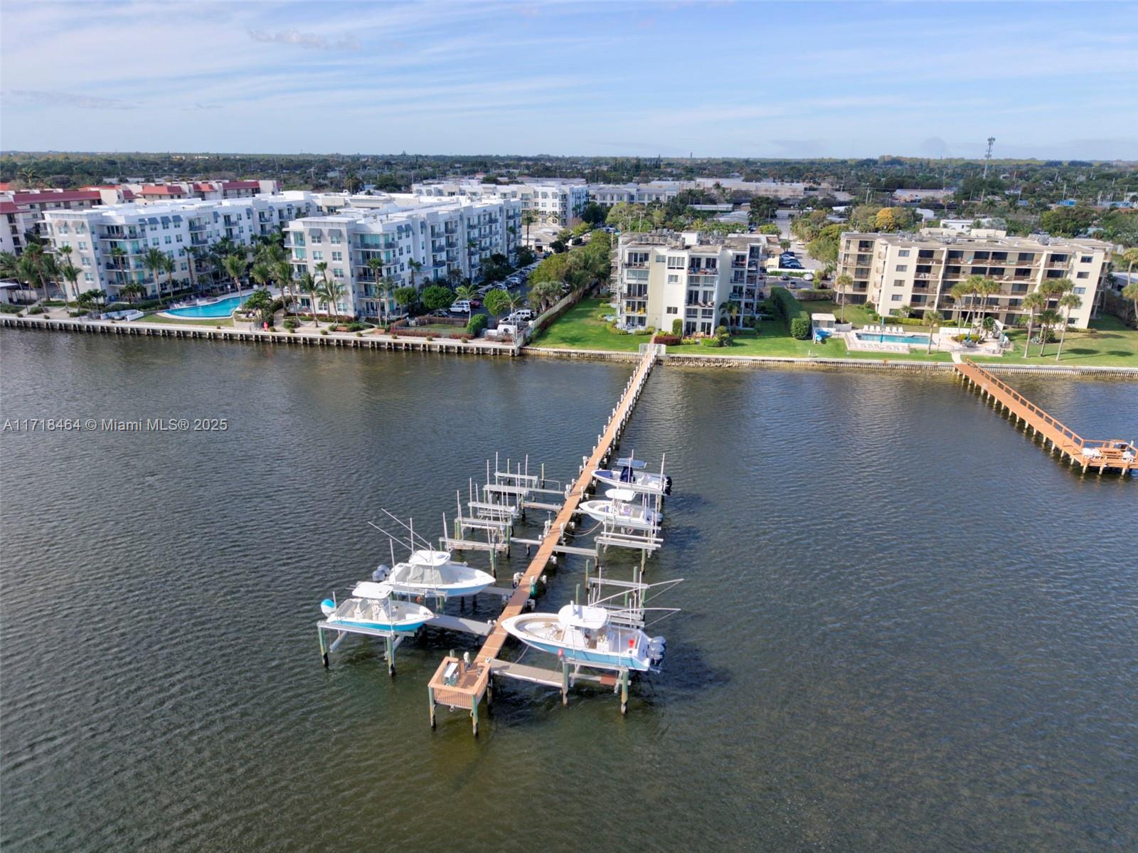 JAMES PLACE CONDO - Residential