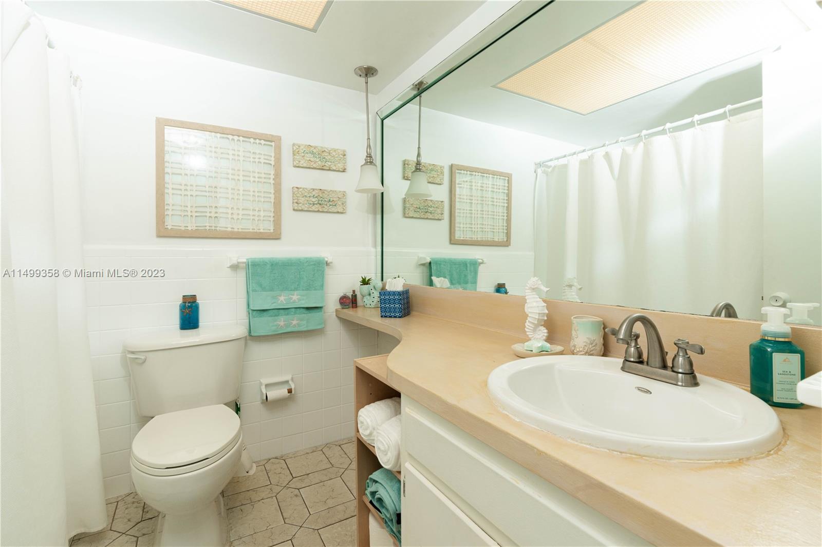 HILLSBORO INLET APT CONDO - Residential Lease