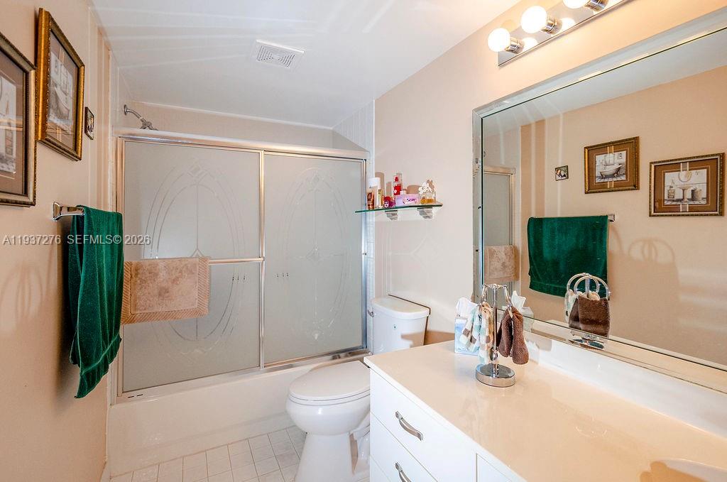 SUNRISE LAKES 201 CONDO - Residential