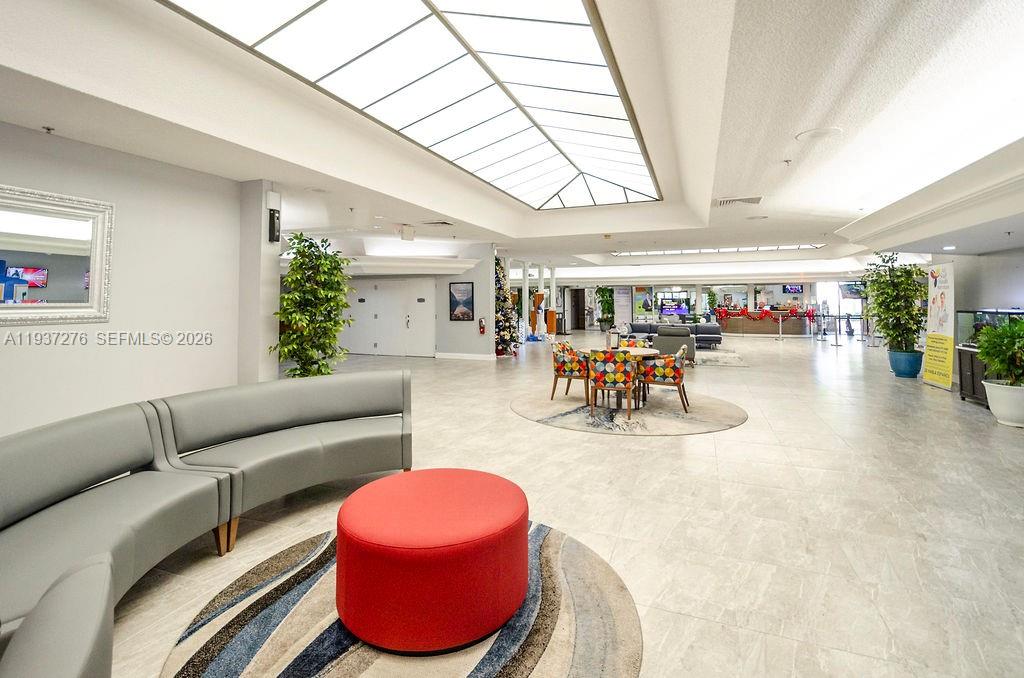 SUNRISE LAKES 201 CONDO - Residential