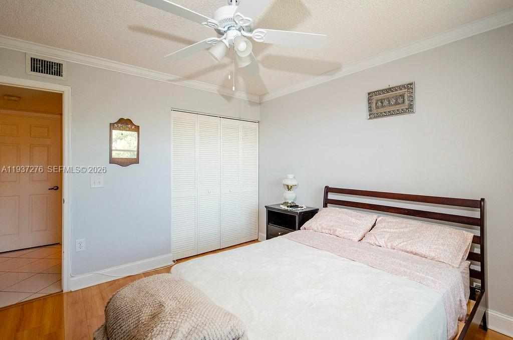 SUNRISE LAKES 201 CONDO - Residential