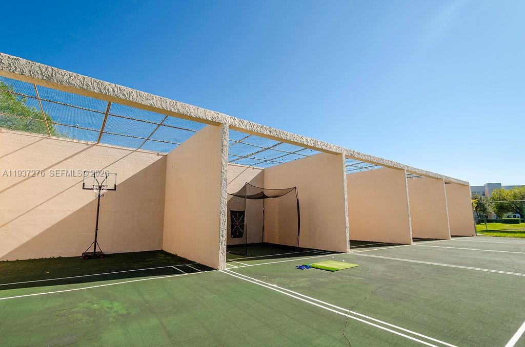 SUNRISE LAKES 201 CONDO - Residential