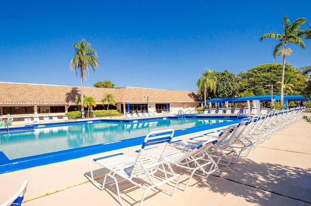 SUNRISE LAKES 201 CONDO - Residential