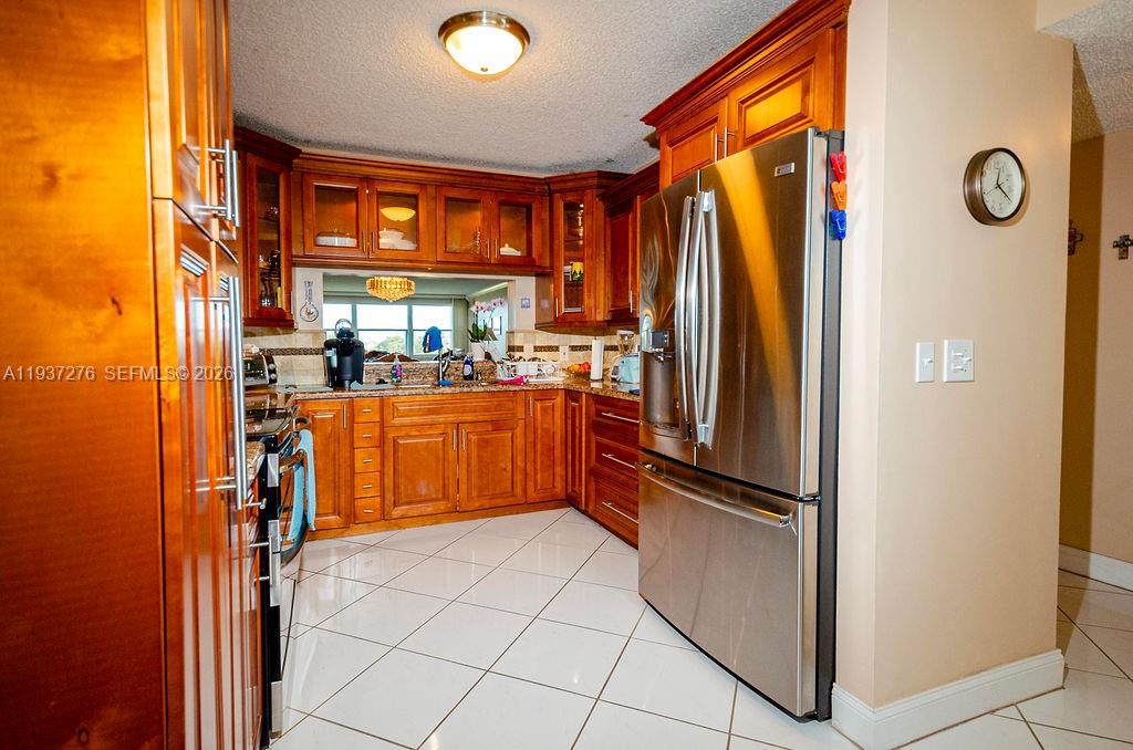 SUNRISE LAKES 201 CONDO - Residential