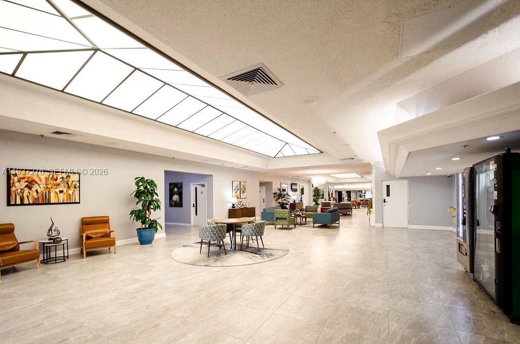 SUNRISE LAKES 201 CONDO - Residential