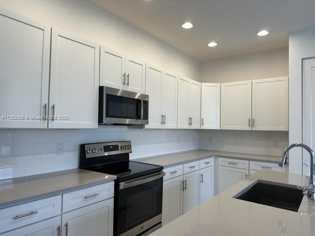 SKY COVE - Residential Lease
