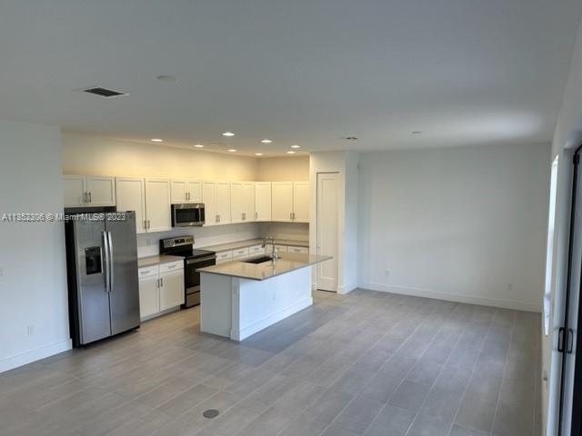 SKY COVE - Residential Lease