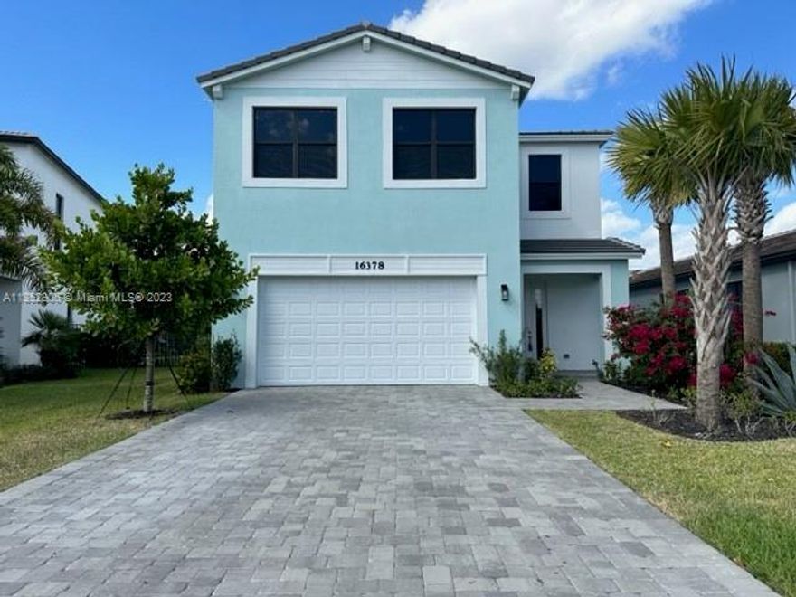 2-Story 2021 NEW construction. Great family neighborhood of WESTLAKE. Euro-style
"Adventure Waterpark", Adult and Children pool areas, playgrounds, fitness center and basketball courts. Hurricane
impact windows. 2 car attached garage with EXTENDED driveway - additional space for 4 cars! Extended covered
patio with great size yard space. Will not last.