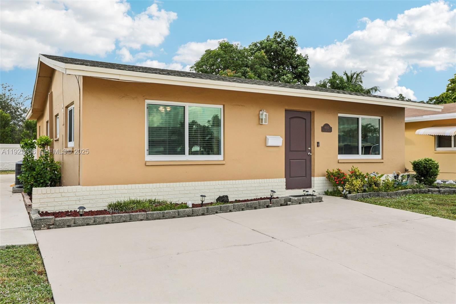 MAINLANDS OF TAMARAC LAKE - Residential