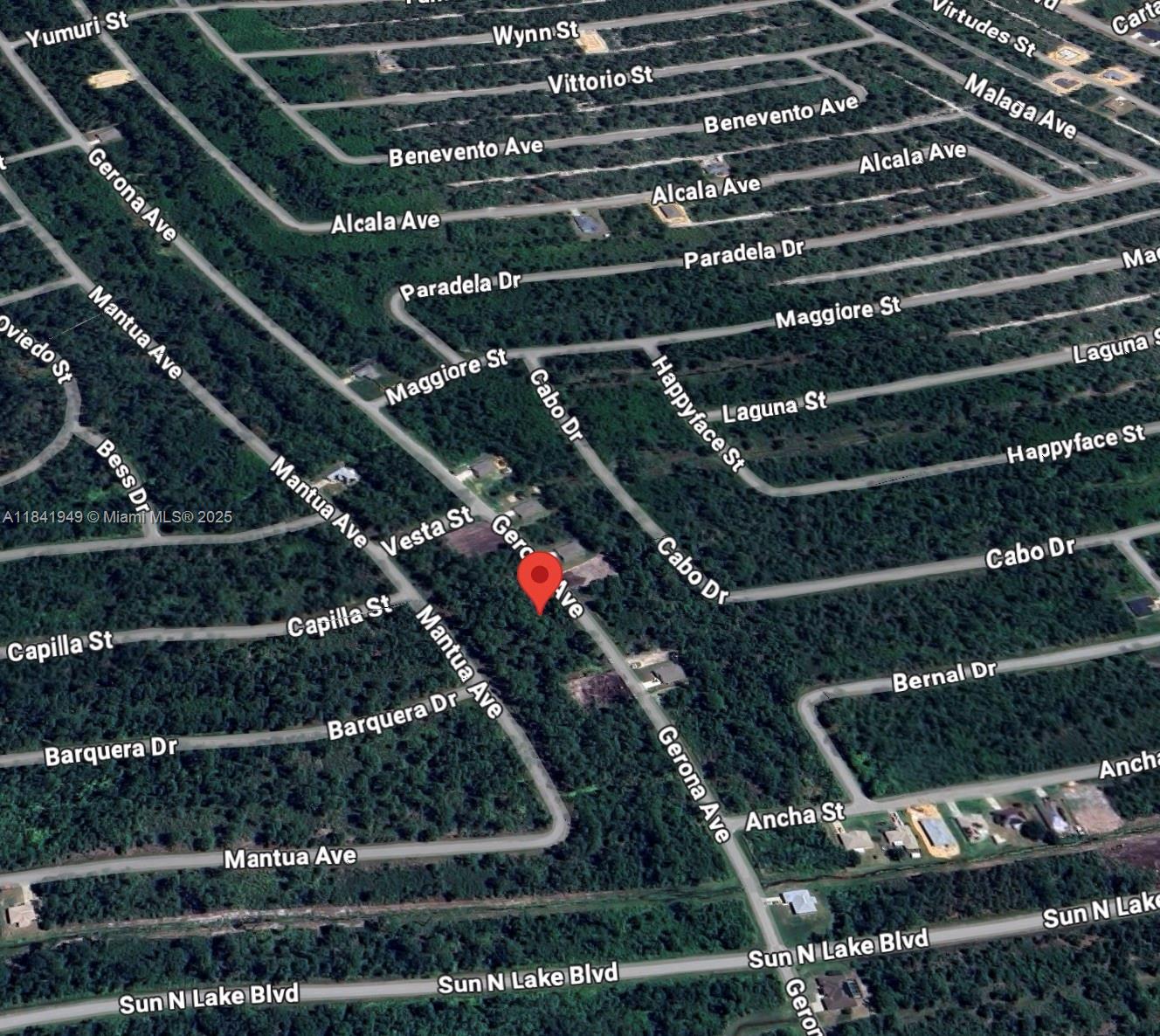 This spacious lot in Sebring, FL, just over 10,000 sq. ft., offers a fantastic opportunity to build your dream home. Located in a no flood zone area, it provides peace of mind and potential for future growth. With new constructions rising nearby, it’s an excellent investment in a developing neighborhood. Conveniently situated close to shops, golf courses, and outdoor recreational areas, this lot combines comfort, accessibility, and potential. Don't miss your chance to own a piece of Sebring’s growing community—perfect for building your future home or investment property. Schedule a viewing today!