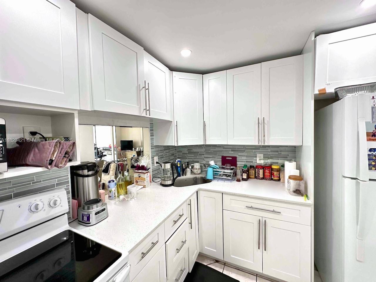 DESOTO PARK CONDO - Residential Lease