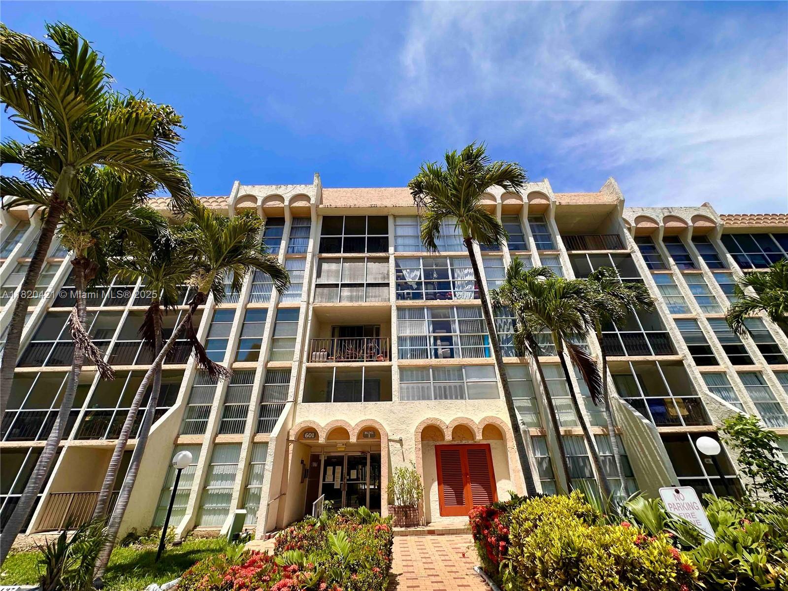 DESOTO PARK CONDO - Residential Lease
