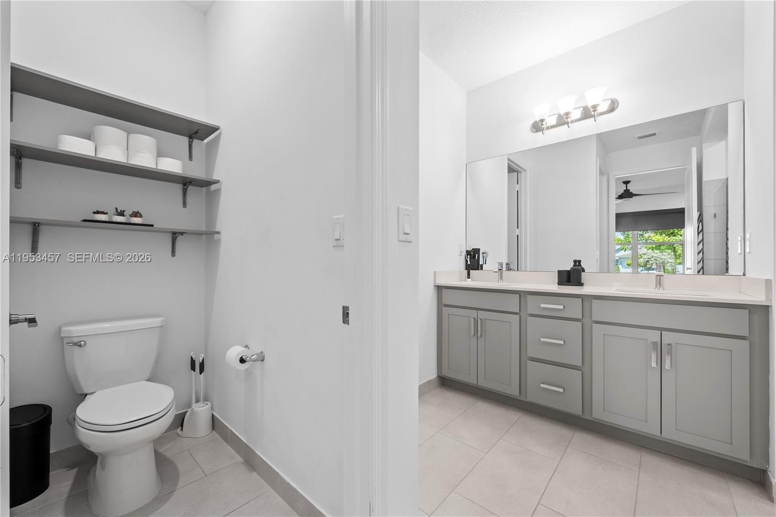 CRYSTAL LAKE 1ST SEC - Residential