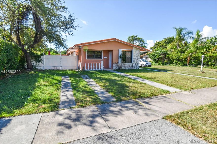 Lovely 2 bedroom, 1 bathroom unit in Coral Gate. New kitchen cabinets and appliances. Ready for move in. Central AC.