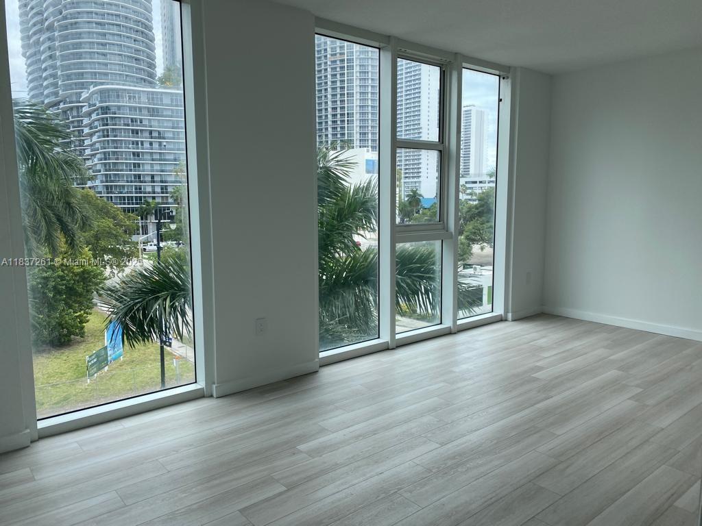 Completely Renovated, 1B/1B + DEN. Huge Terrace and a balcony. Short Distance to the Performing Art Center,
Margaret Pace Park, multiple dining options, and 15 minutes to the Airport. Gym, Concierge, and Wifi are included. You must see it!!!