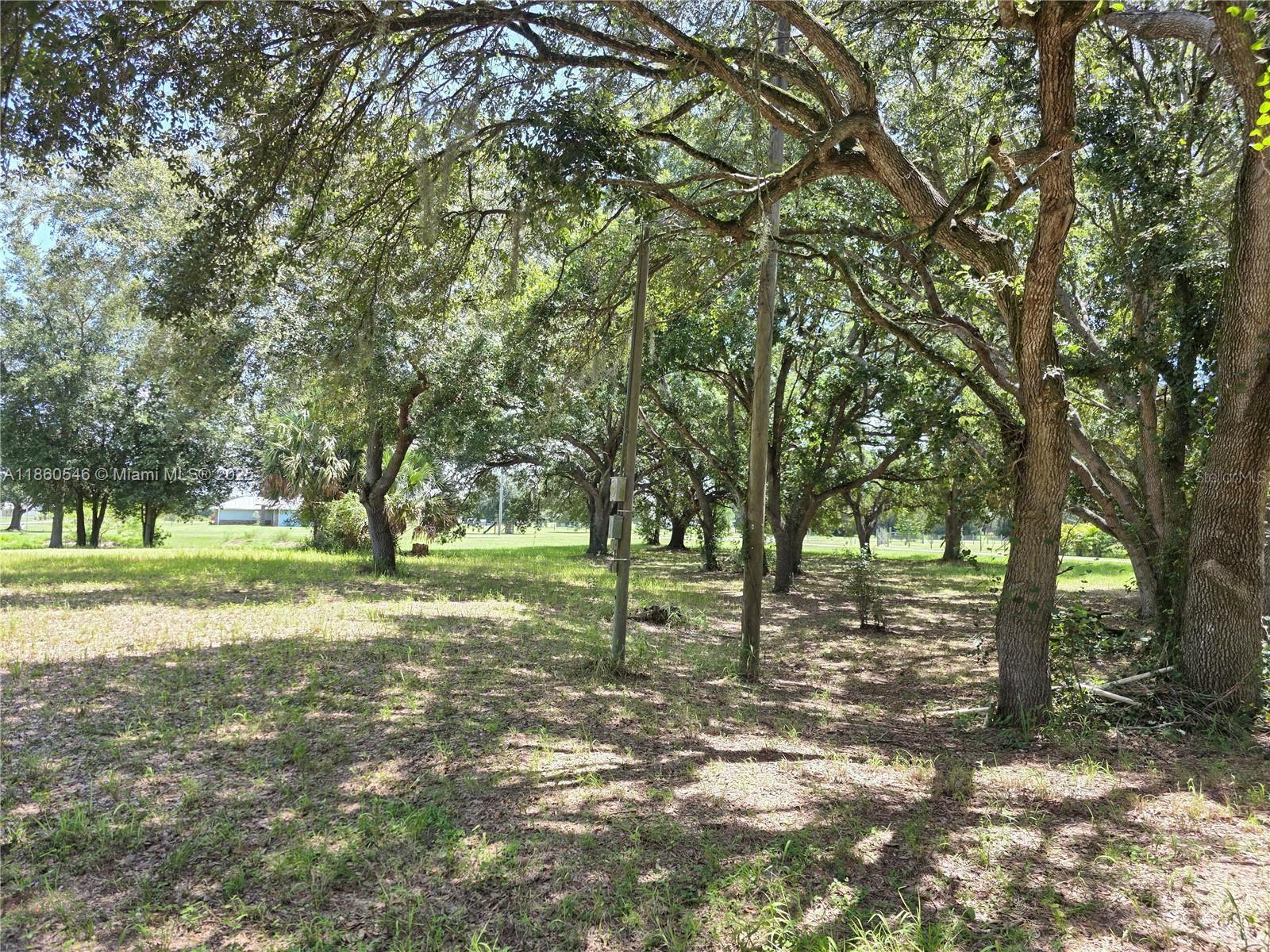 2587 NE 60th Ct