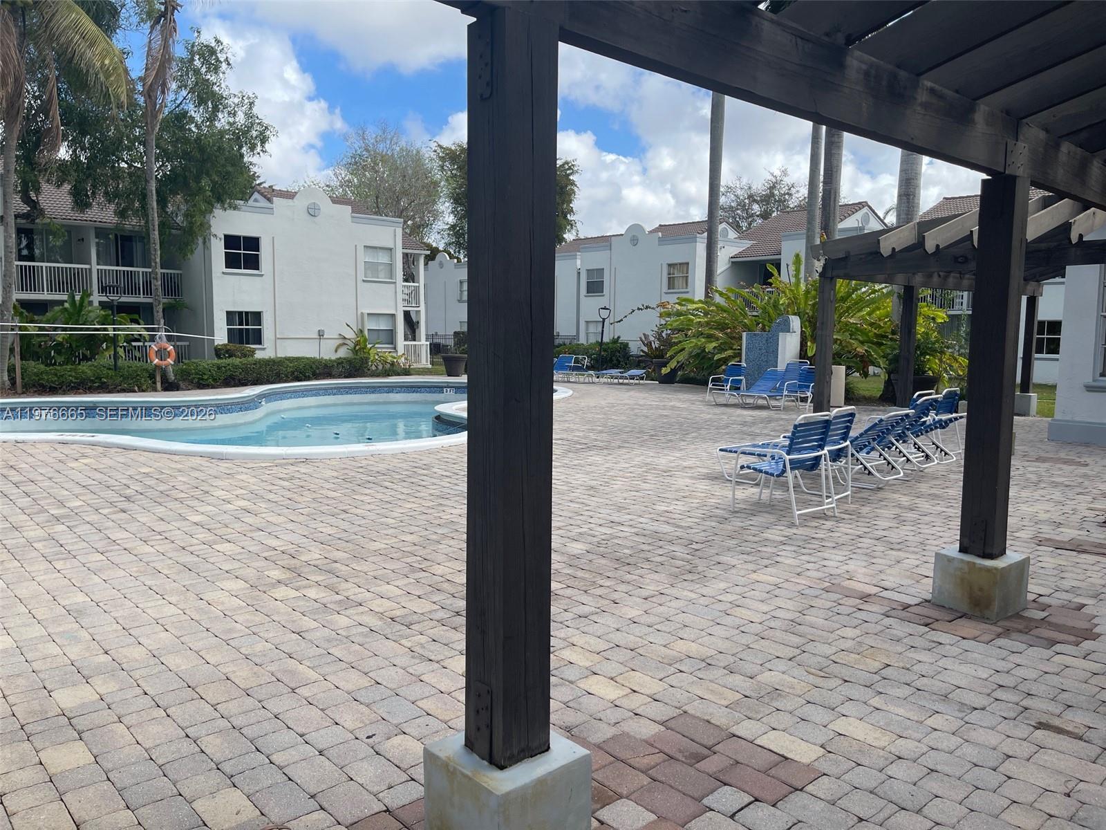 THE GREENS AT DORAL CONDO - Residential