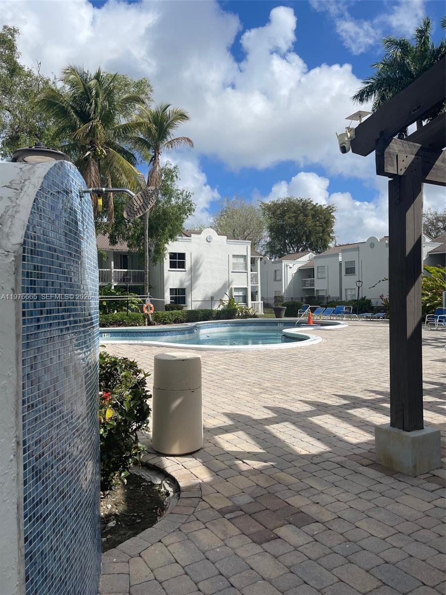 THE GREENS AT DORAL CONDO - Residential