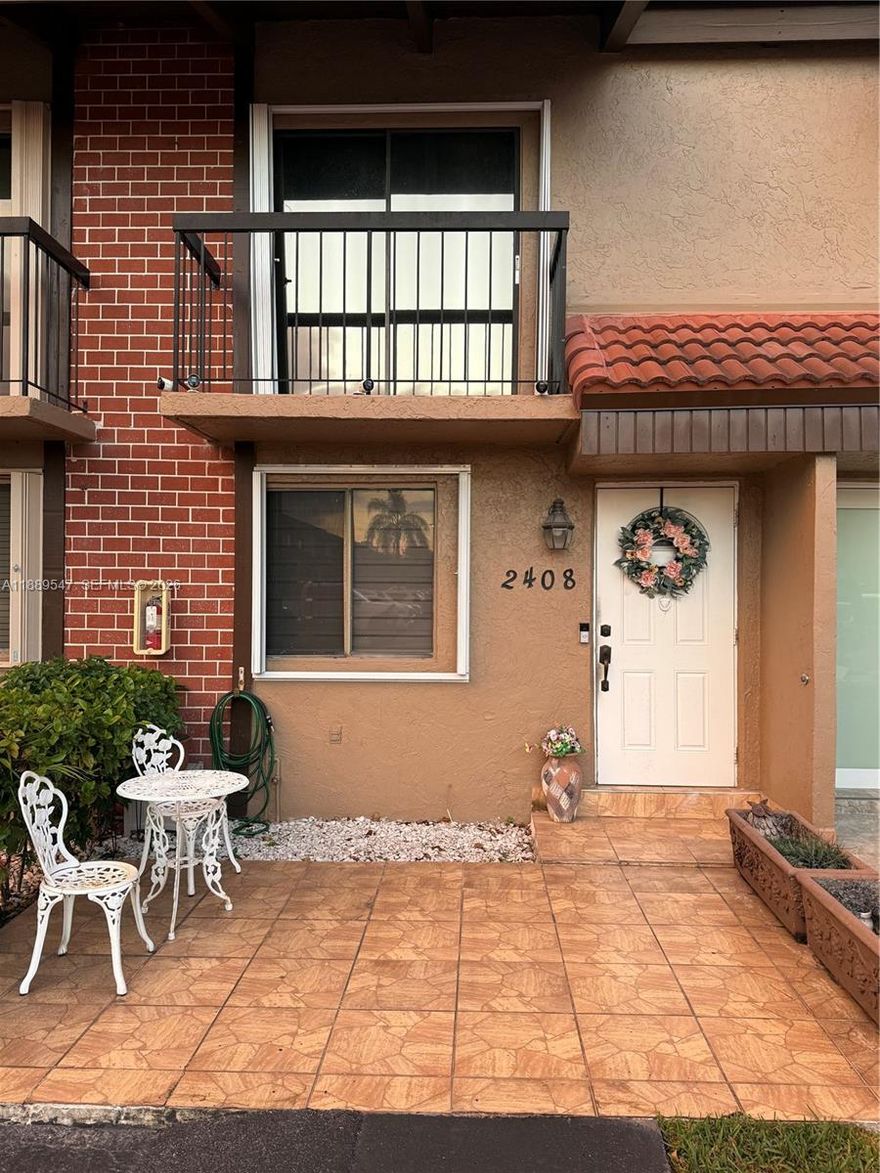 Prime location! This beautiful townhome is situated directly across from FIU, offering convenience and modern living. Featuring a renovated kitchen and stainless steel appliances, this home is perfect for both homeowners and investors. The private patio is great for relaxing or entertaining. Close to major highways, shopping, dining, and public transportation.New security gate installed and new roof is complete. Don’t miss this opportunity schedule your showing today!