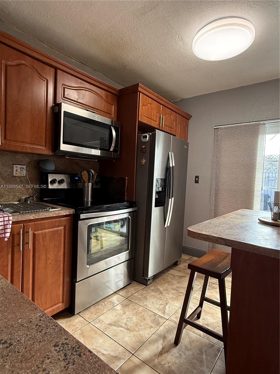 VILLAS UNIVERSITY SQUARE - Residential