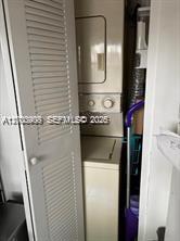 LAKES MEADOW VILG HOMES C - Residential Lease