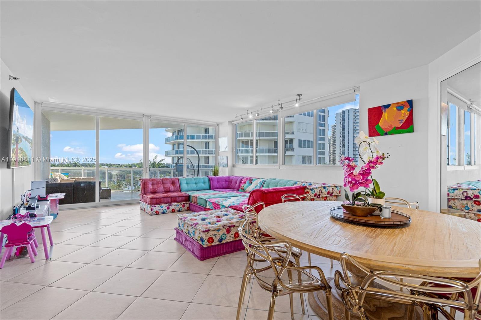 ONE ISLAND PLACE CONDO 1 - Residential