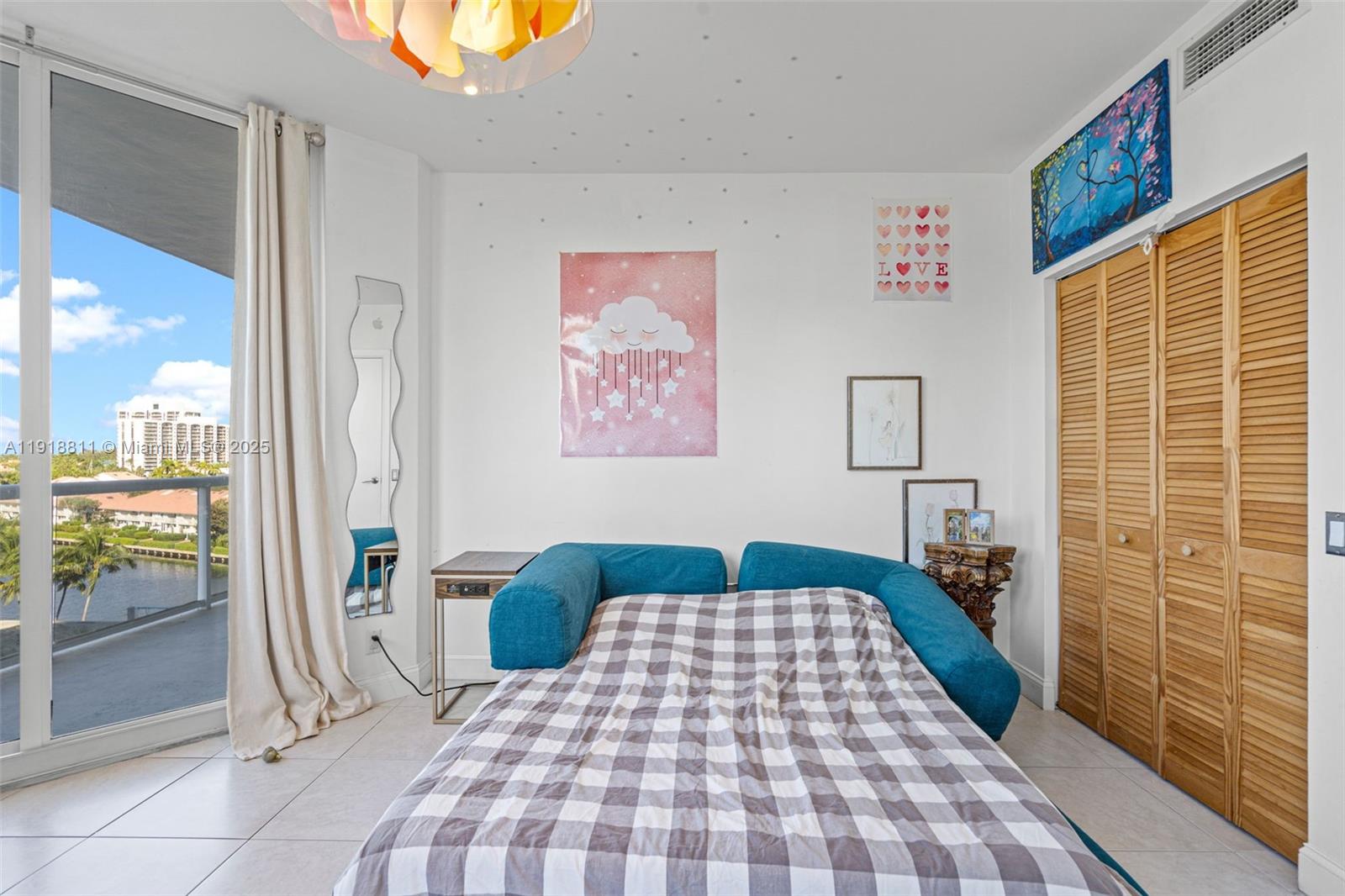 ONE ISLAND PLACE CONDO 1 - Residential