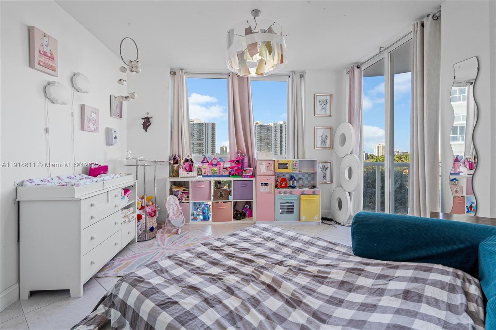 ONE ISLAND PLACE CONDO 1 - Residential