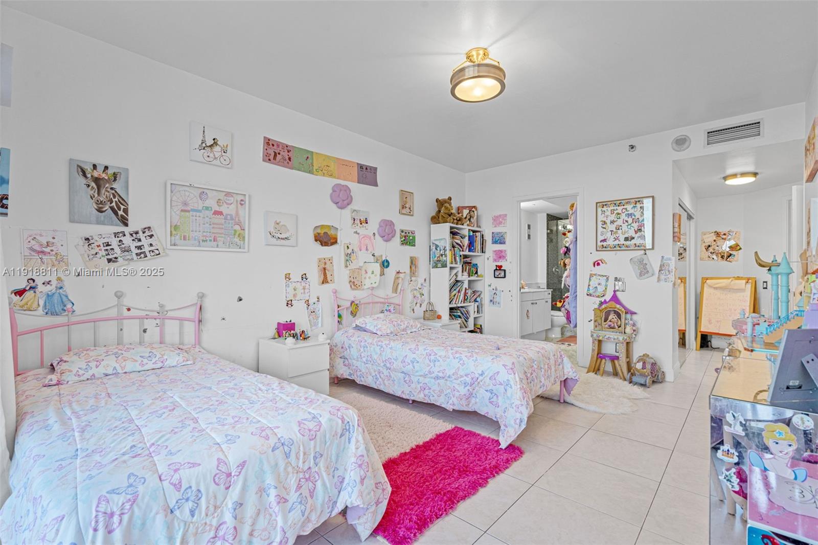 ONE ISLAND PLACE CONDO 1 - Residential