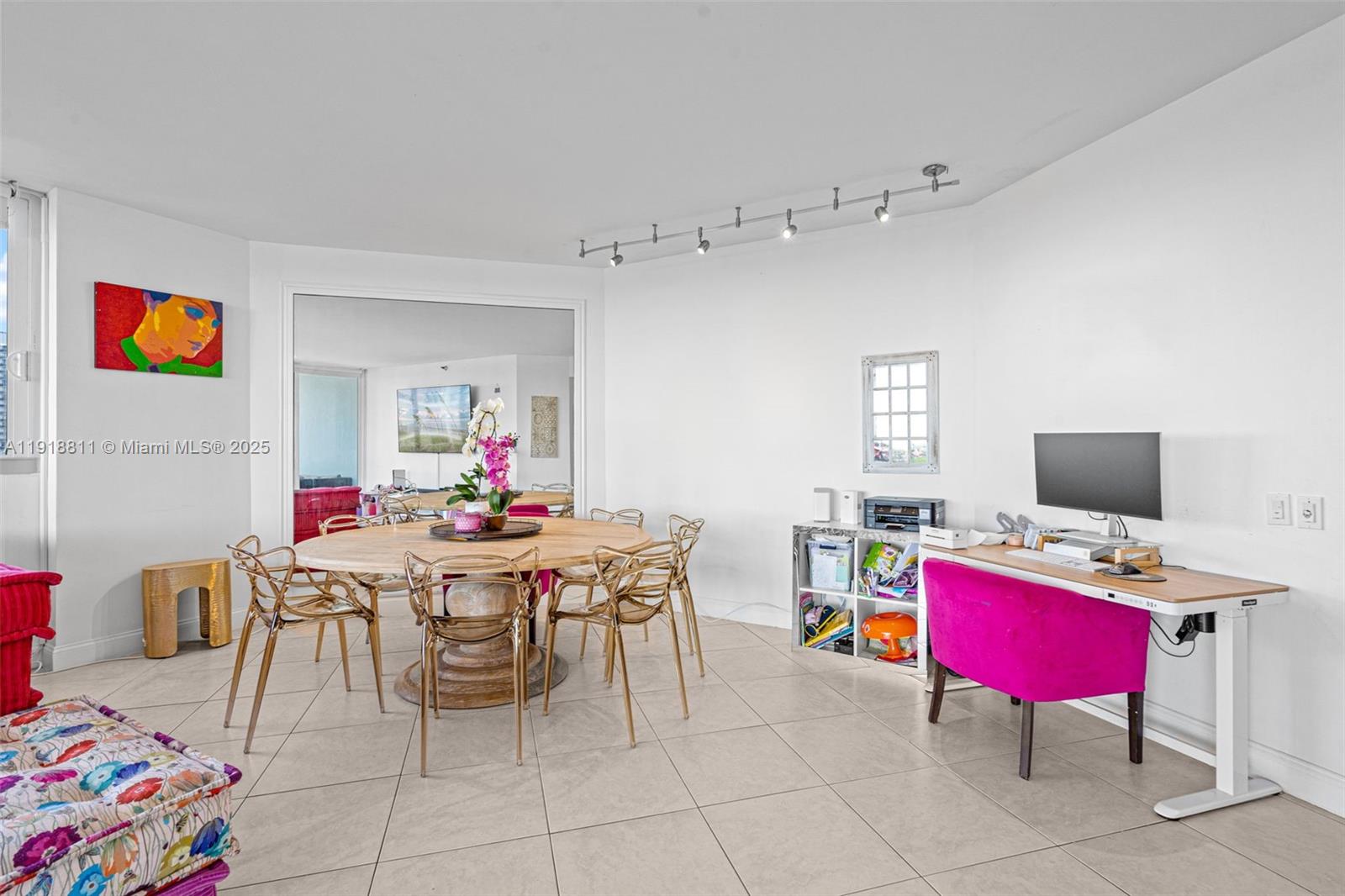 ONE ISLAND PLACE CONDO 1 - Residential