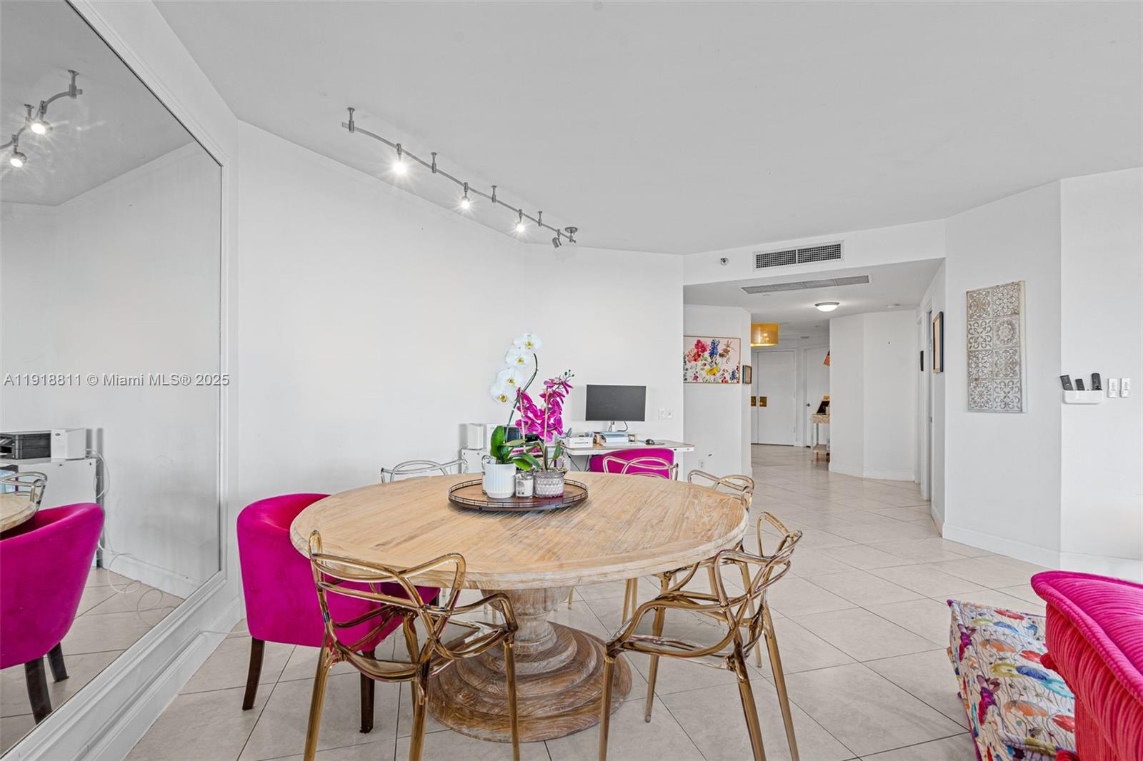 ONE ISLAND PLACE CONDO 1 - Residential