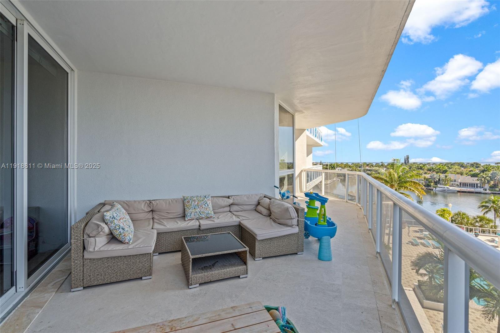 ONE ISLAND PLACE CONDO 1 - Residential