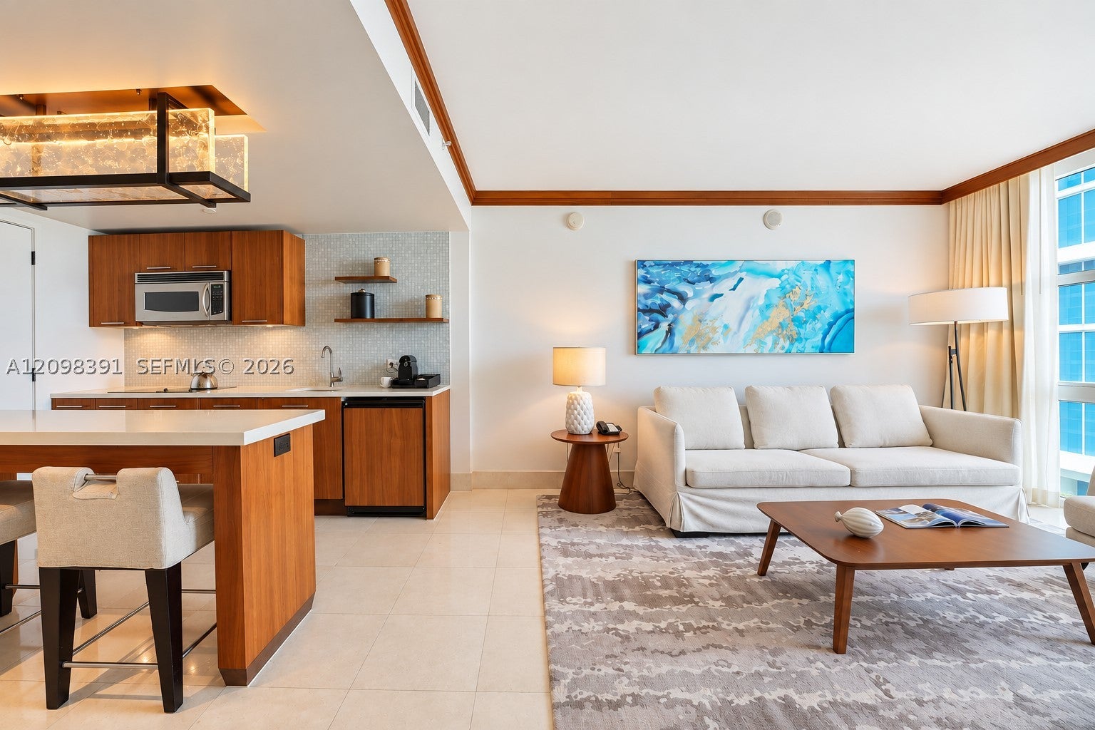 6801 Collins Ave 811